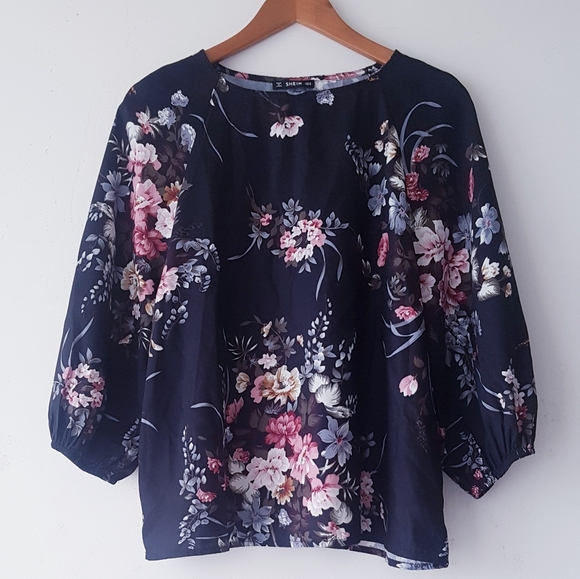 SHEIN Black & Pink Floral Raglan Sleeve Blouse - Picture 4 of 13